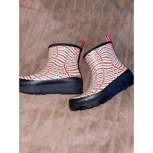 Hunter's Play Sonic Logo Short Boots